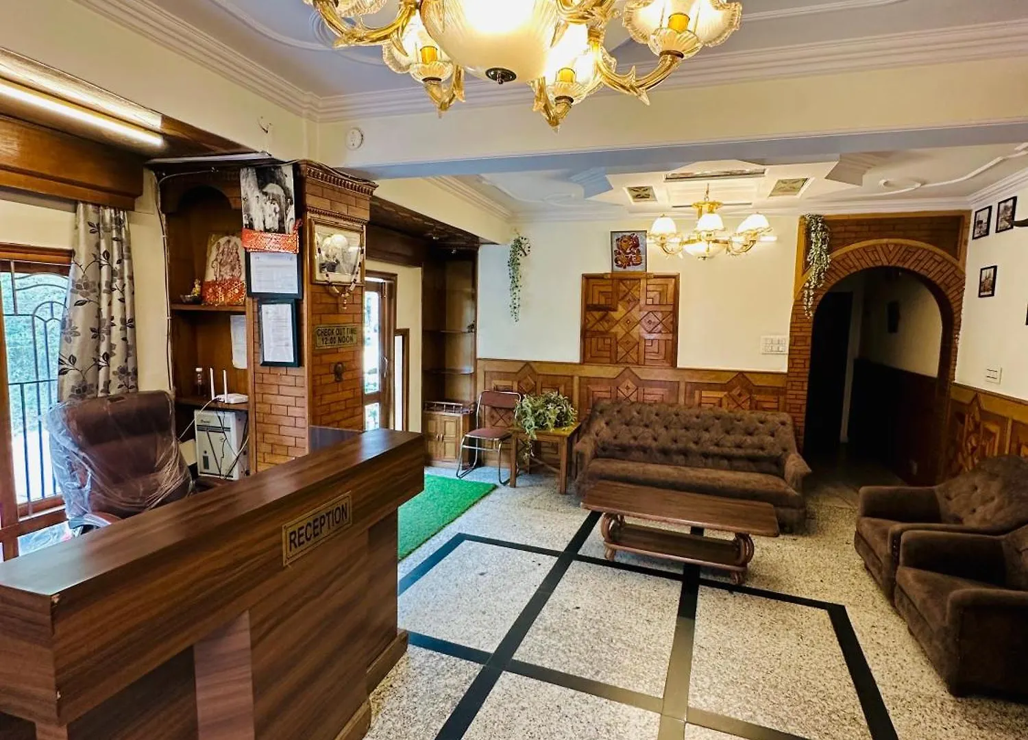 Hotel Avalanche Shimla 3*,